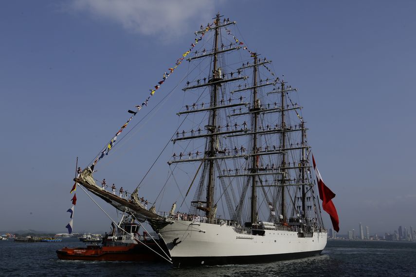 Buque Peruano Recala En Panam Ltimo Puerto Tras Dar Vuelta Al Mundo