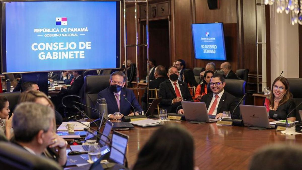 Subsidio Del Combustible Gabinete Aprueba 320 Millones