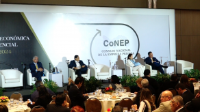 Realizaron el foro visión económica presidencial