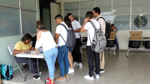 Realizaron jornada de voto simulado en la USMA