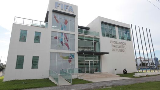 La Federación Panameña de Fútbol (FPF) salió al paso de la controversia generada en la Liga Panameña de Fútbol (LPF) luego del autogol del jugador del Sporting San Miguelito, José Calderón, en el duelo ante Alianza FC por la jornada 16 del Clausura 2026.&nbsp;