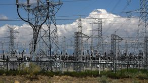 Aprueban extender aportes extraordinarios para evitar alza en tarifa eléctrica