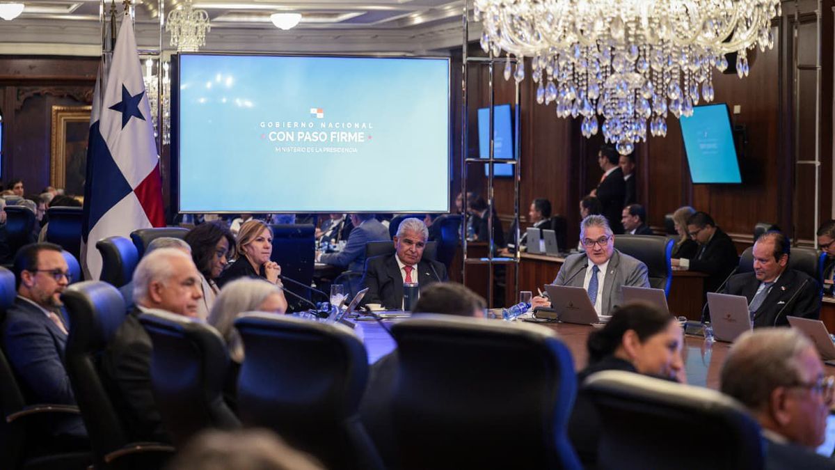 Gabinete aprueba proyecto de presupuesto del Canal para 2026 por B/.5,207.2 millones Gabinete aprueba proyecto de presupuesto del Canal para 2026 por B/.5,207.2 millones