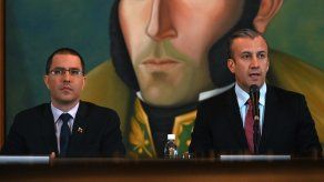 Venezuela reabre sus fronteras con Brasil y Aruba