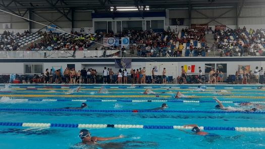 Se trata de la primera competencia de esta magnitud que se desarrolla en la piscina olímpica de David, la que fue puesta a prueba, luego de su reciente inauguración.&nbsp;