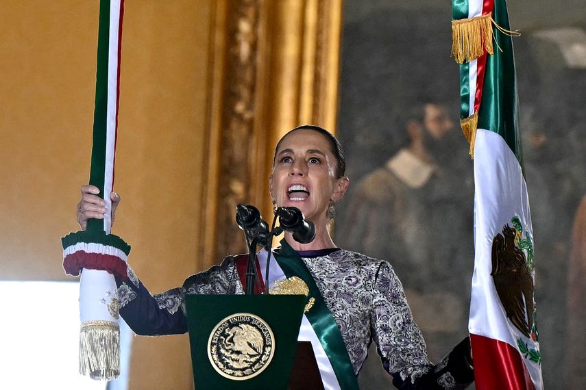 Sheinbaum dedica Grito de Independencia de México a los migrantes y las mujeres