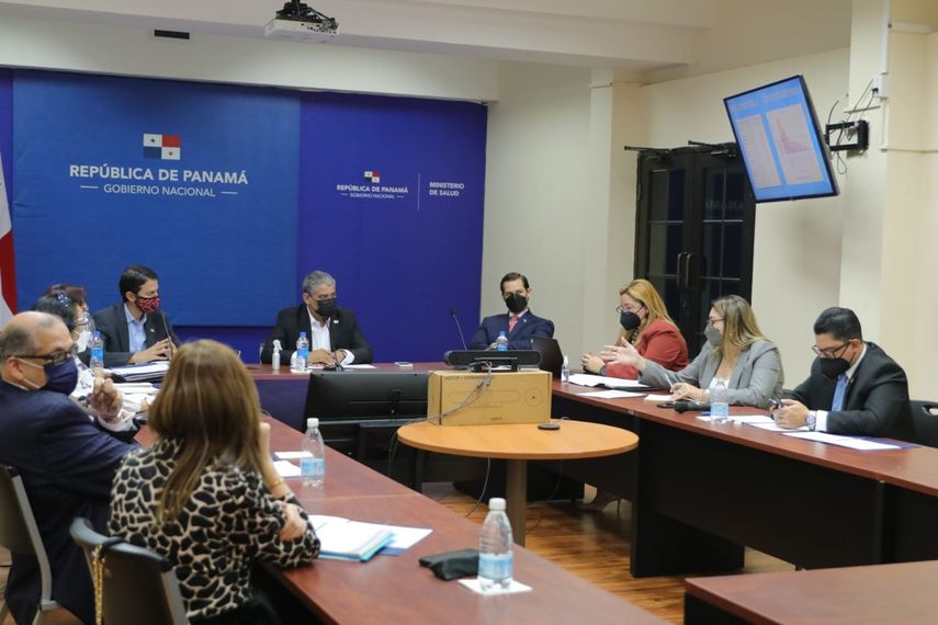 Minsa y empresarios pactan redoblar medidas de bioseguridad