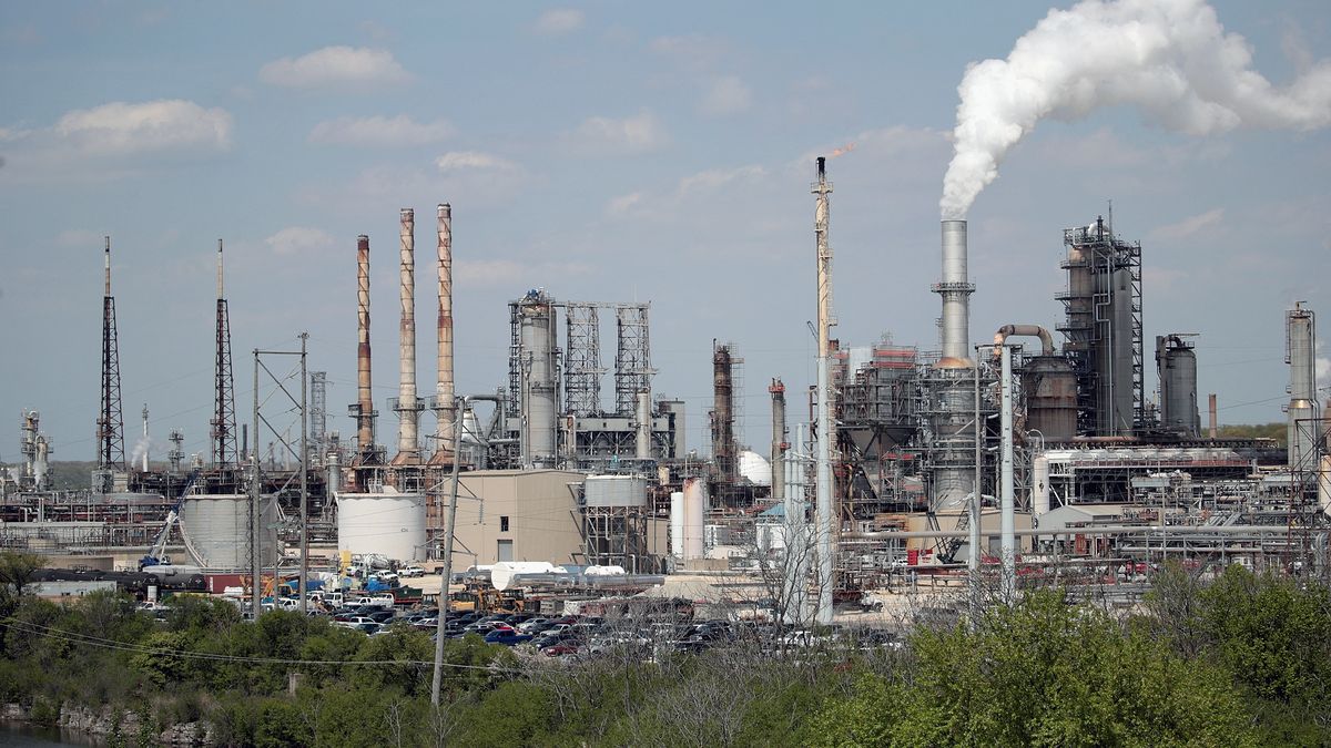 Los precios de petróleo continuaban a la baja este martes ante la perspectiva de un retorno a la normalidad en los flujos petroleros por el anuncio del acuerdo de para poneer fin a la guerra en Oriente Medio. Los precios de petróleo continuaban a la baja este martes ante la perspectiva de un retorno a la normalidad en los flujos petroleros por el anuncio del acuerdo de para poneer fin a la guerra en Oriente Medio.