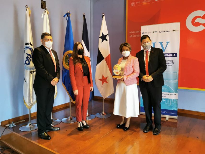 Panamá recibe la Presidencia Pro-Tempore de COMISCA