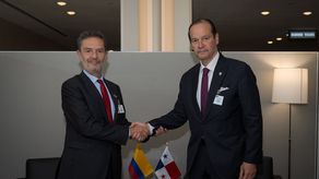 Los cancilleres de Colombia, Ómar Bula, y Panamá, Javier Martínez-Acha.&nbsp;