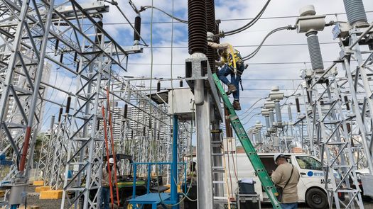 Gobierno busca mejorar la prestación del servicio eléctrico. Gobierno busca mejorar la prestación del servicio eléctrico.