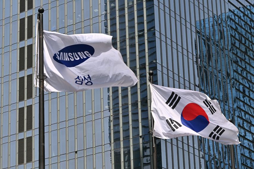 Samsung prohíbe usar ChatGPT en su división de móviles