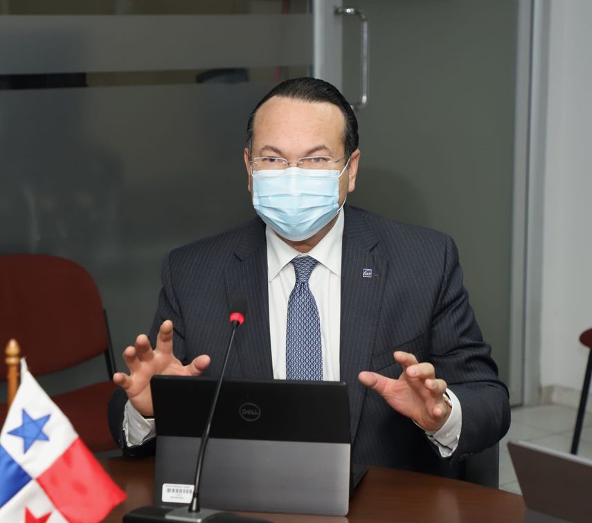 Panamá: Firman convenio para impulsar educación financiera