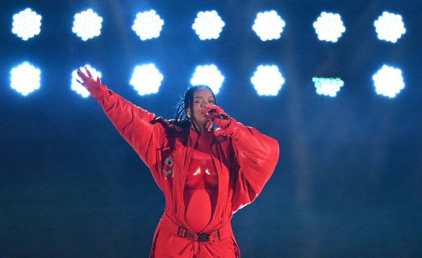 Rihanna conquista el Super Bowl embarazada