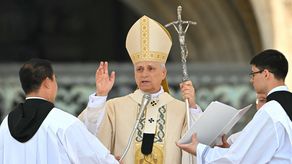 León XIV inicia su pontificado con una crítica al paradigma económico