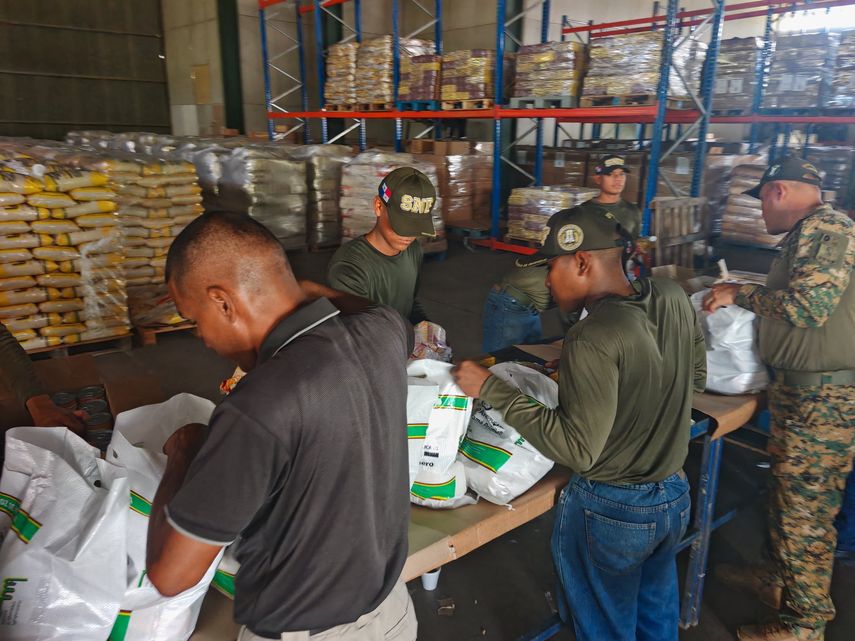 El Instituto de Mercadeo Agropecuario (IMA) mantendrá la entrega de bolsas de alimentos a las familias afectadas por el sismo del 9 de octubre en Coclé