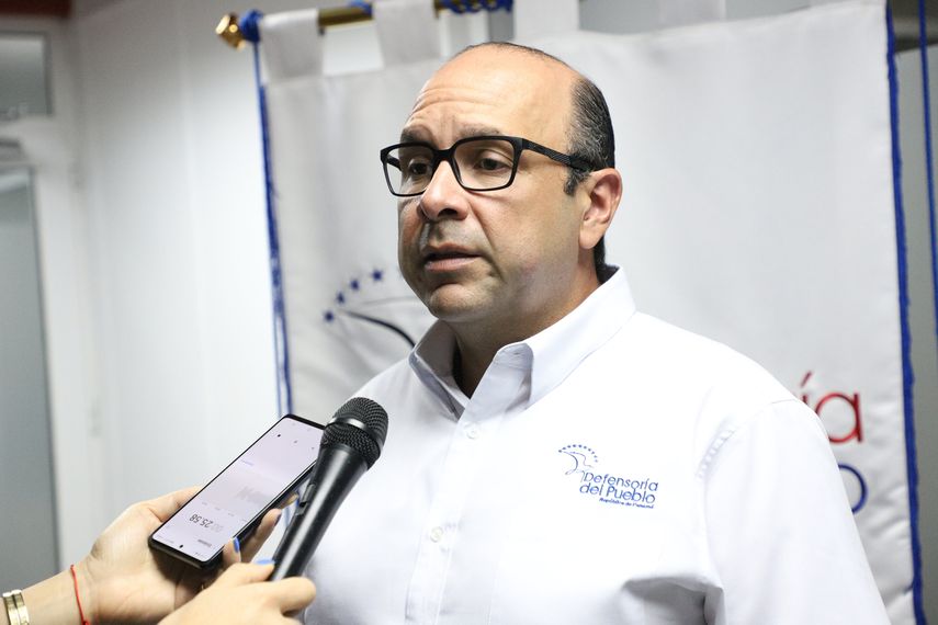 Defensoría del Pueblo exige regreso inmediato a clases tras dos semanas de huelga