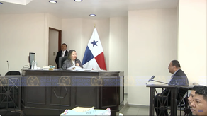 Exfiscal reveló presión de superiores para investigar compra de Panamá América