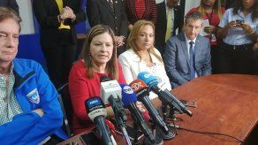 Salud confirma más de 800 personas en observación