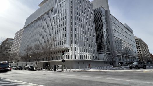 Banco Mundial anuncia suspensión de programas de ayuda en Rusia y Bielorrusia