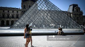 Francia pone fin el jueves al uso de mascarilla al aire libre
