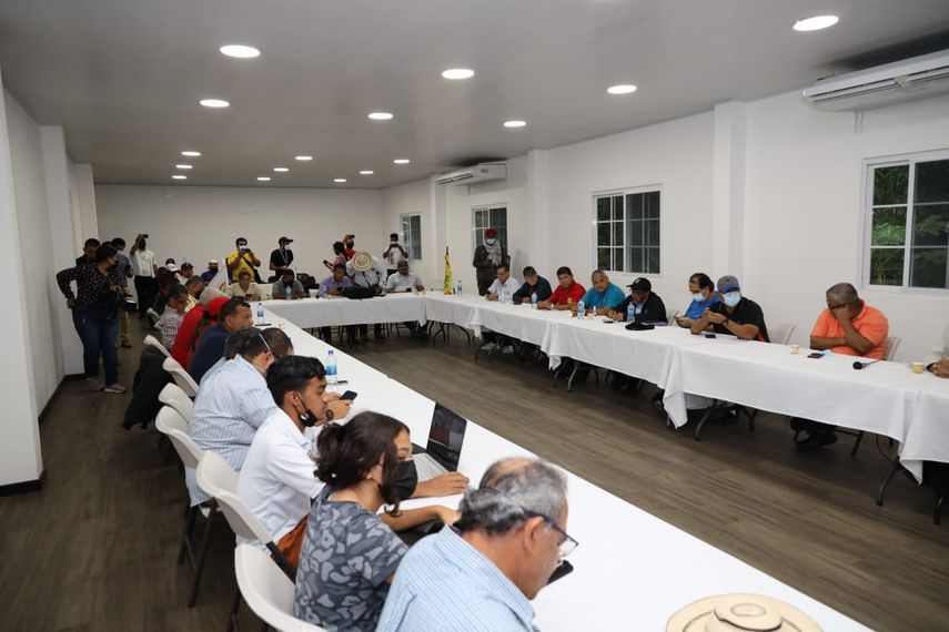 Mesa de Diálogo: alcanza 17 consensos sobre medicamentos. Hubo 12 disensos.