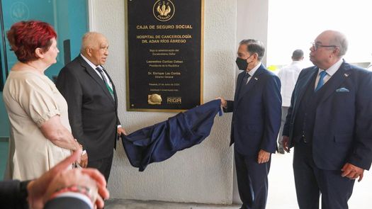 Cortizo inaugura su última obra, Hospital de Cancerología, en Ciudad de la Salud