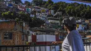 Brasil renombra a vecindarios pobres como favelas y comunidades urbanas