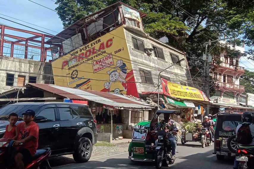 Filipinas: Al menos tres muertos tras un poderoso terremoto