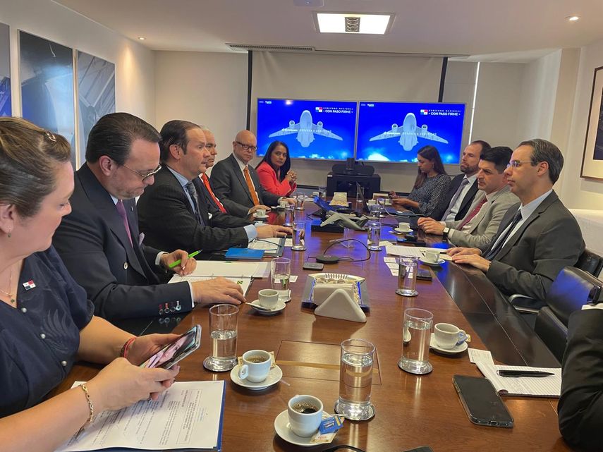 El canciller de Panamá, Javier Martínez-Acha, se encuentra en Brasil en una visita oficial del 3 al 5 de septiembre, en respuesta a la invitación extendida por el canciller brasileño Mauro Vieira. El canciller de Panamá, Javier Martínez-Acha, se encuentra en Brasil en una visita oficial del 3 al 5 de septiembre, en respuesta a la invitación extendida por el canciller brasileño Mauro Vieira. 