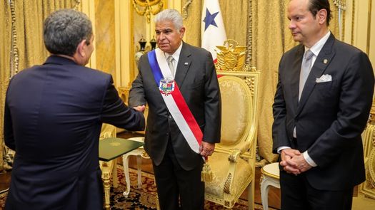 El presidente Mulino recibió a nuevos diplomáticas. El presidente Mulino recibió a nuevos diplomáticas.