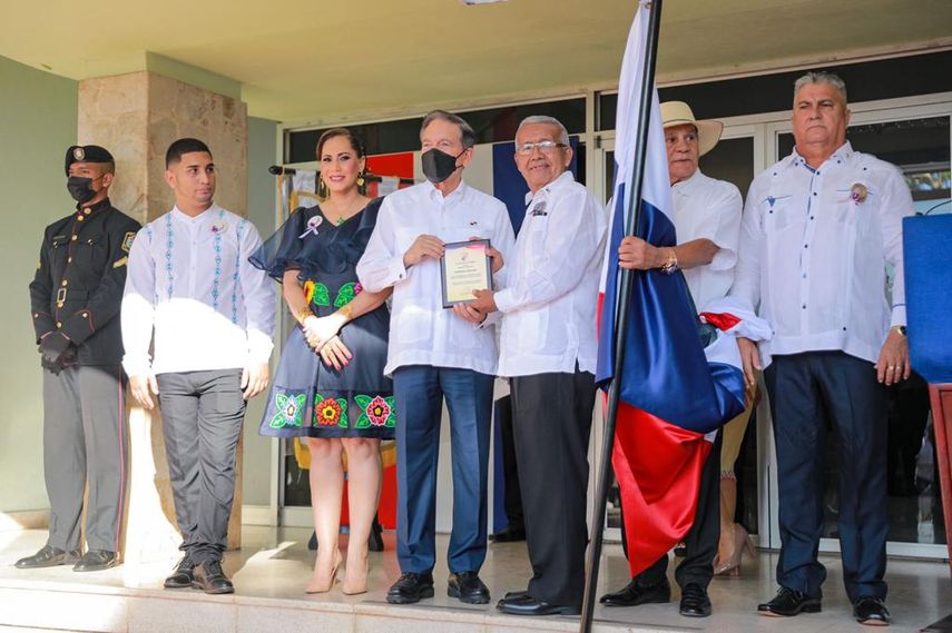 Presidente Nito Cortizo encabeza actos del 28 de noviembre