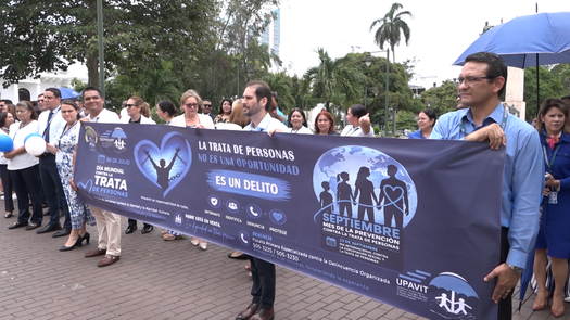 Funcionarios del Ministerio Público en Panamá realizaron una cadena de humana. Funcionarios del Ministerio Público en Panamá realizaron una cadena de humana.