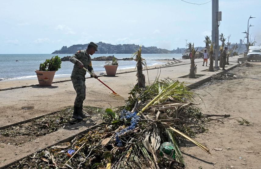 El huracán Otis registró vientos máximos sostenidos de 265 kilómetros por hora cuando golpeó en la costa de México, dijo el NHC. El huracán Otis registró vientos máximos sostenidos de 265 kilómetros por hora cuando golpeó en la costa de México, dijo el NHC. 