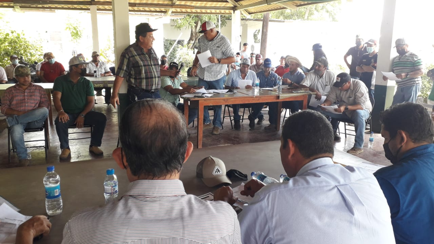 Productores nacionales hicieron un llamado a que se suspendan los tranques de las avenidas y los cierres de las calles