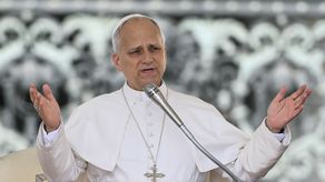 El papa lamenta la miseria de pueblos enteros y alerta que el beneficio pisotea la caridad