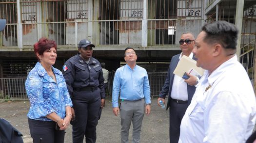 Mingob realiza entrega de modulares de la antigua cárcel a la Alcaldía de La Chorrera