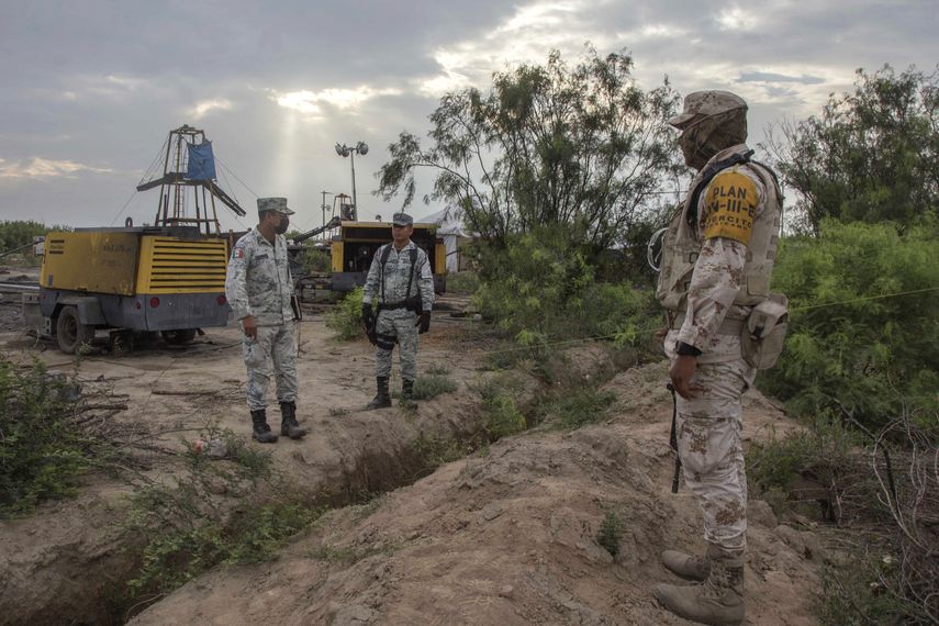 México: día decisivo para rescate de mineros atrapados