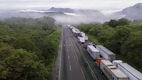 Mulino dice que maniobra para salvar 7.300 empleos en medio de huelga bananera