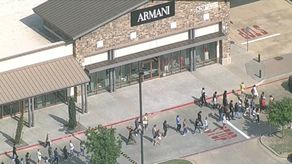 Policía de Texas responde tras reportes de tiroteo en centro comercial de EEUU