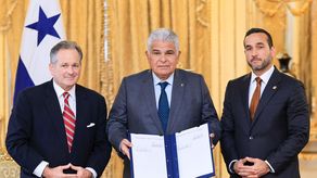 Mulino sanciona ley que establece Áreas Marinas Protegidas en Alta Mar