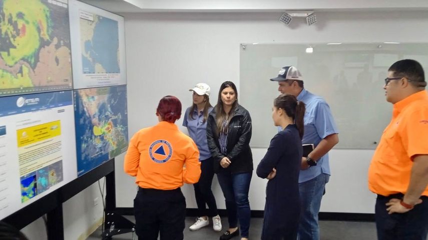 Los efectos de la tormenta tropical Julia en su trayectoria por el caribe, dejará sentir sus efectos al mediodía de hoy sábado 8 de octubre en todo el istmo panameño y de acuerdo a los especialistas de Hidrometeorología de ETESA, será un día crucial y efectos significativos, informaron hoy las autoridades del Gobierno Nacional.