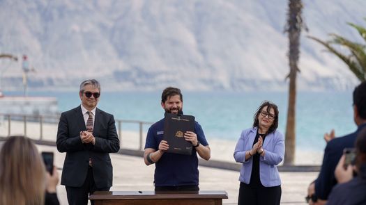 Chile promulga nuevo impuesto a gran minería del cobre que recaudará $1.350 millones