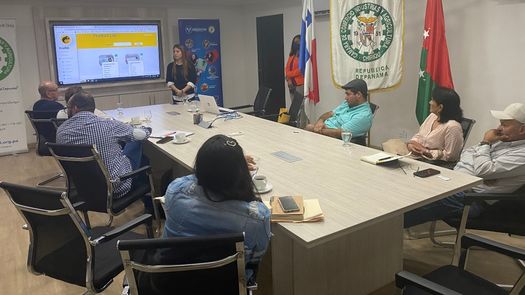 A la presentación de la plataforma asistieron empresarios, comerciantes, emprendedores e incluso artesanos de Chiriquí, cuyo fin común es poder llegar a sus clientes en forma eficaz.