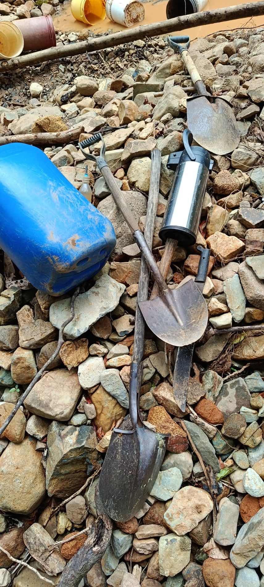 MiAmbiente desmantela grupo dedicado a la minería ilegal en Panamá Norte