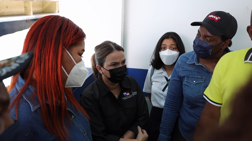 Maruja Gorday de Villalobos, Ministra de Educación