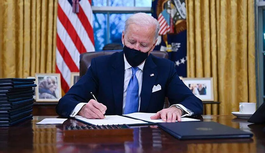La secretaria de prensa de Biden, Jen Psaki, dijo el jueves a la cadena CNN que el presidente presionará para aumentar las vacunas.