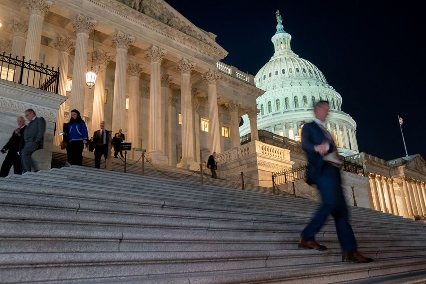 El Congreso de Estados Unidos estima que Washington no presta la suficiente atención a América Latina, situación que aprovecha China para hacer negocios. El Congreso de Estados Unidos estima que Washington no presta la suficiente atención a América Latina, situación que aprovecha China para hacer negocios.