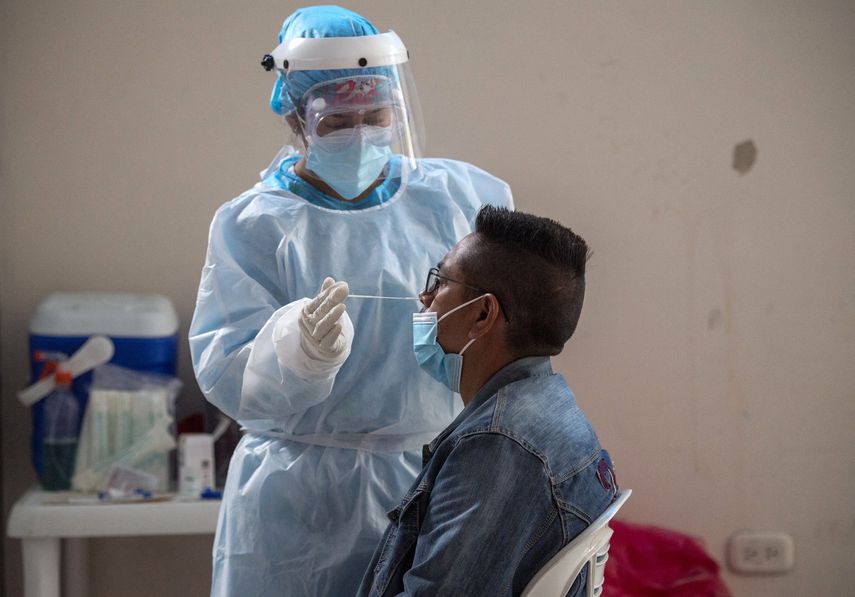 Covid-19: Disminuyen casos y muertes en las Américas