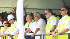 Mulino inaugura primera excavación del cuarto puente sobre el Canal de Panamá